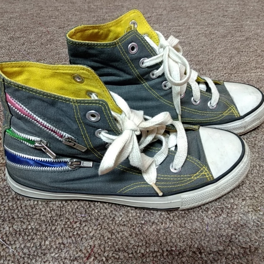 Airwalk shoes